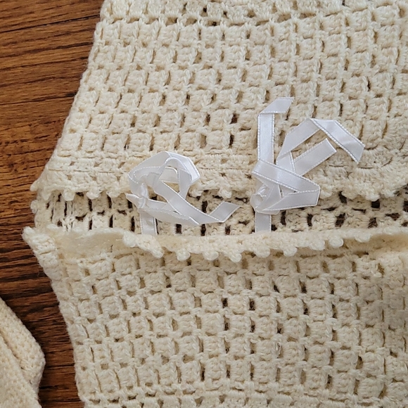 Vintage Handmade Baby Sweater and Bonnet - Picture 3 of 10